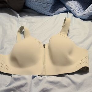 Victoria's Secret Front-Zip Seamless Bra Green